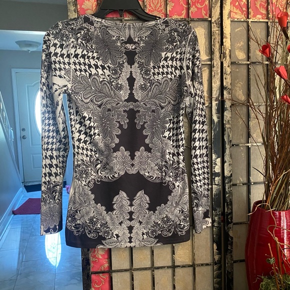 Cache Multi Design Print Long Sleeve Top - Black, White, Gray Hues - RARE!!! XS - Picture 7 of 13